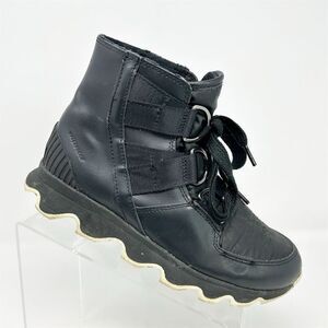 Sorel Kinetic Short Black Leather Lace Up Waterproof Boot Sneakers Size 8.5